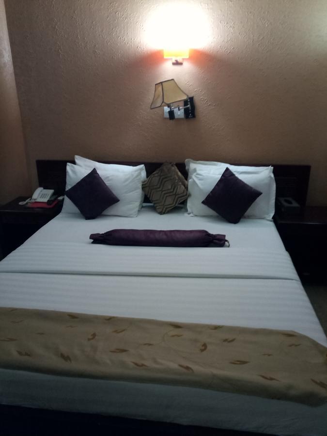 Crocodile Hotels And Restaurant Limited Kaduna Esterno foto